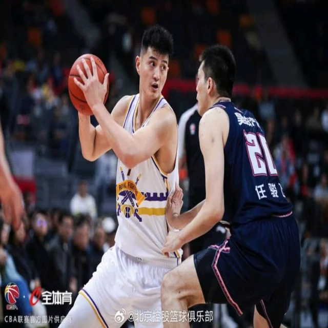 季后赛首轮前瞻：强强对决与黑马潜力深度解析
